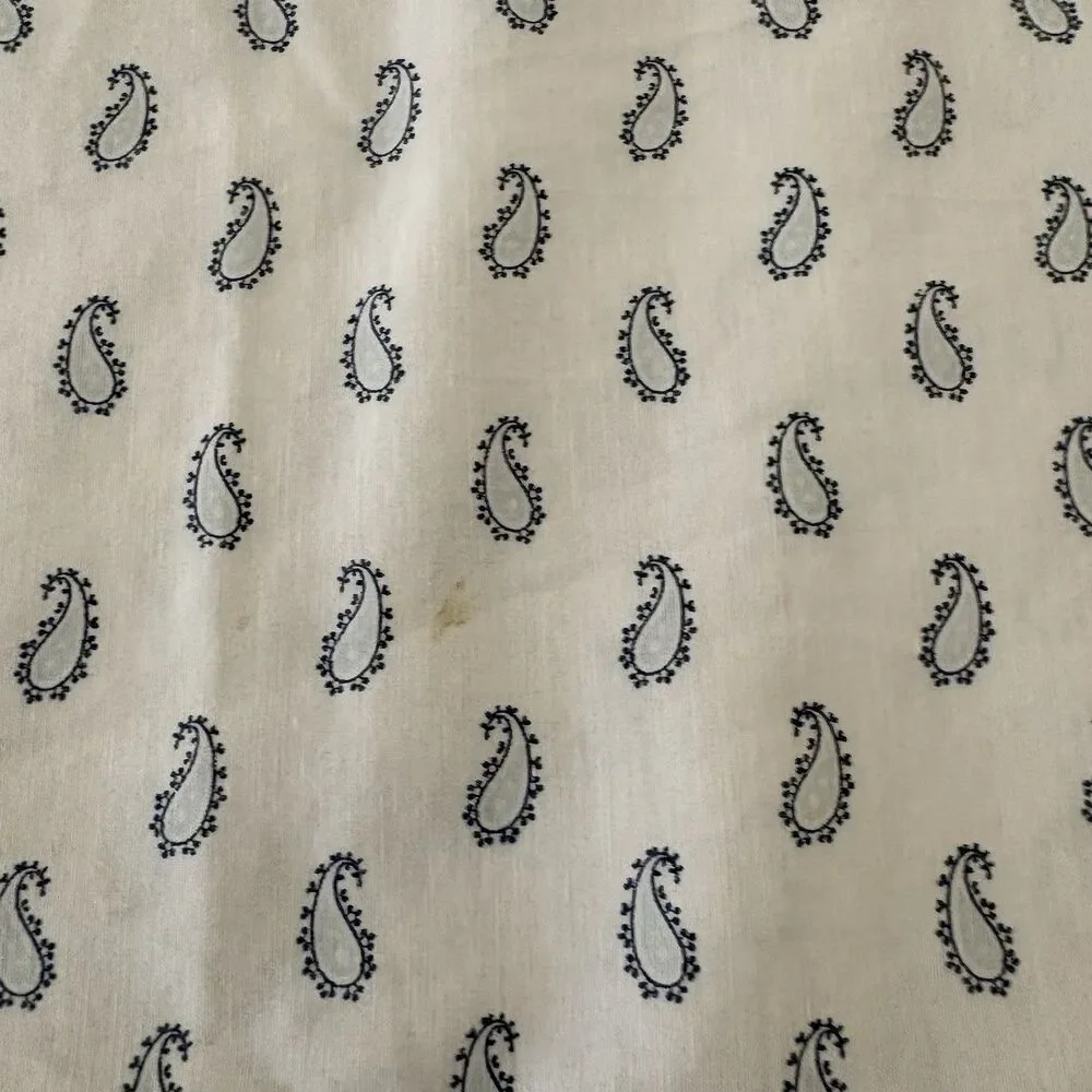 Tommy Hilfiger Standard Pillowcases (2)  100 % Cotton Vintage